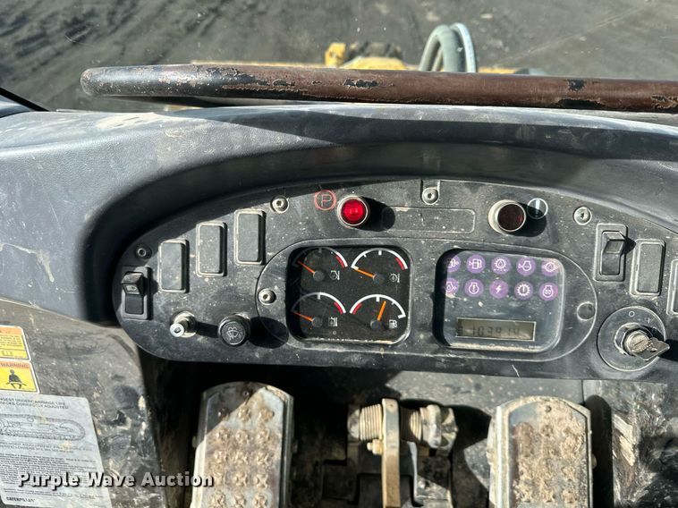 image for item NL9320 2006 Caterpillar 953C  track loader