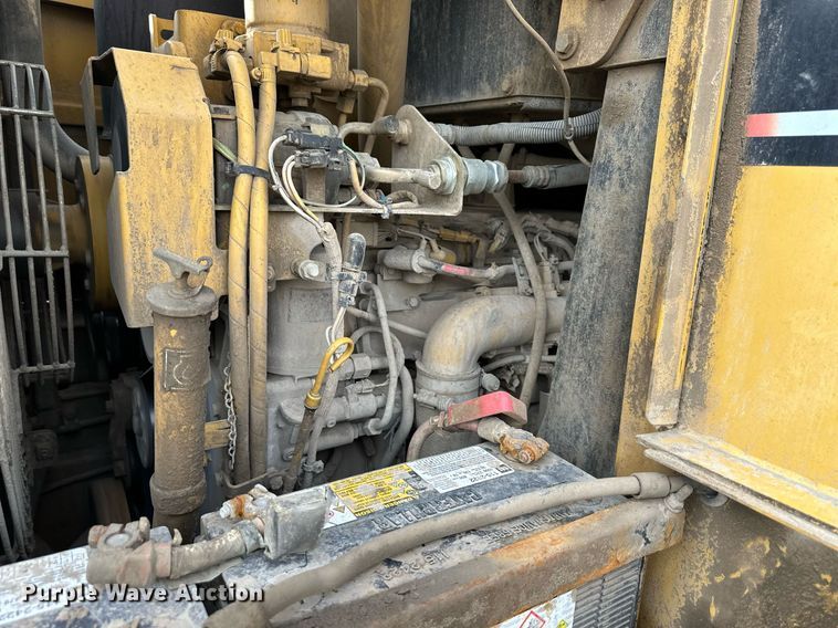 image for item NL9320 2006 Caterpillar 953C  track loader