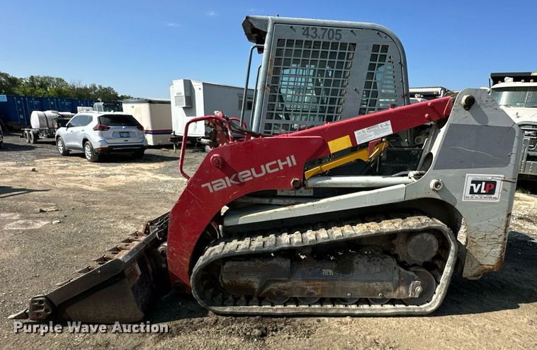 image for item NL9323 2015 Takeuchi  TL10 tracked skid steer loader