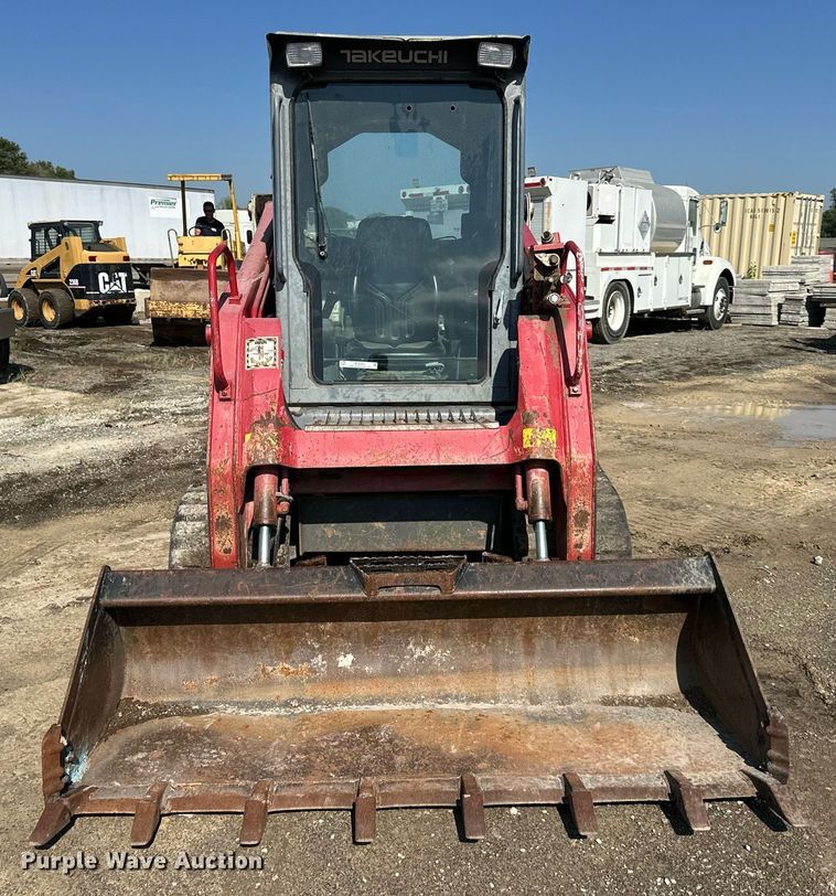 image for item NL9323 2015 Takeuchi  TL10 tracked skid steer loader