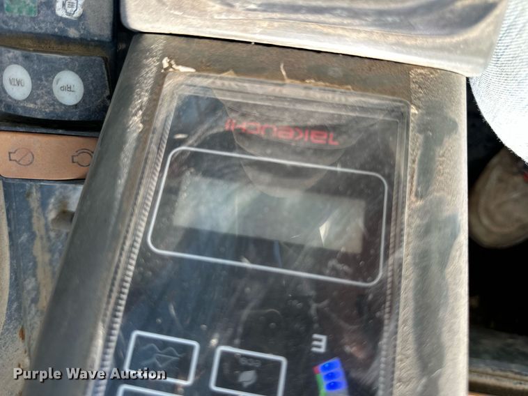 image for item NL9323 2015 Takeuchi  TL10 tracked skid steer loader