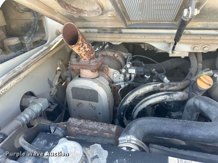 image for item NL9323 2015 Takeuchi  TL10 tracked skid steer loader