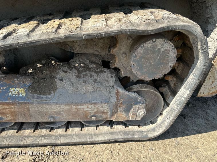 image for item NL9323 2015 Takeuchi  TL10 tracked skid steer loader