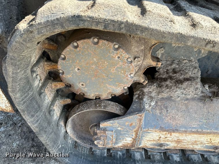 image for item NL9323 2015 Takeuchi  TL10 tracked skid steer loader