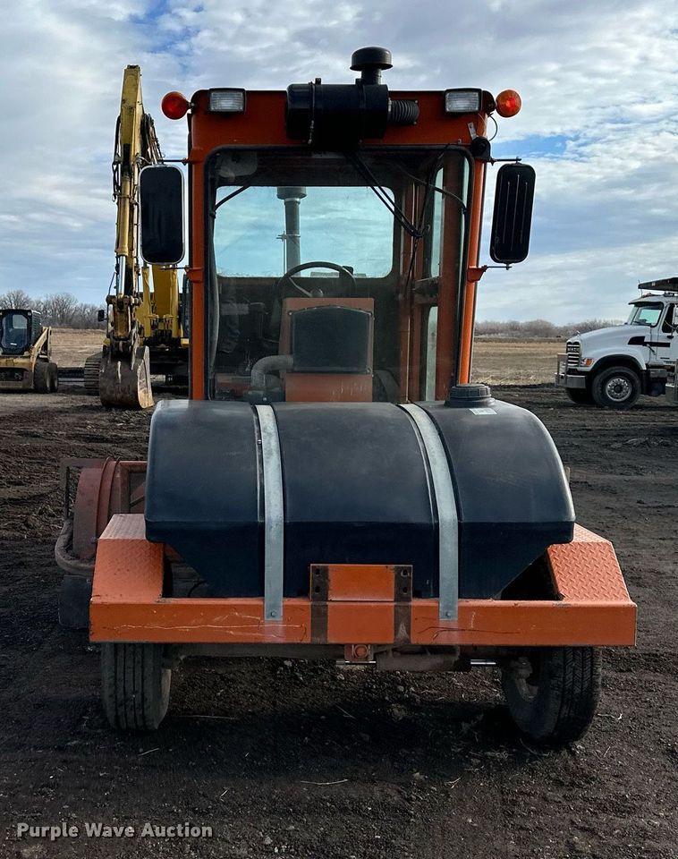 image for item NL9328 Broce KR350  broom