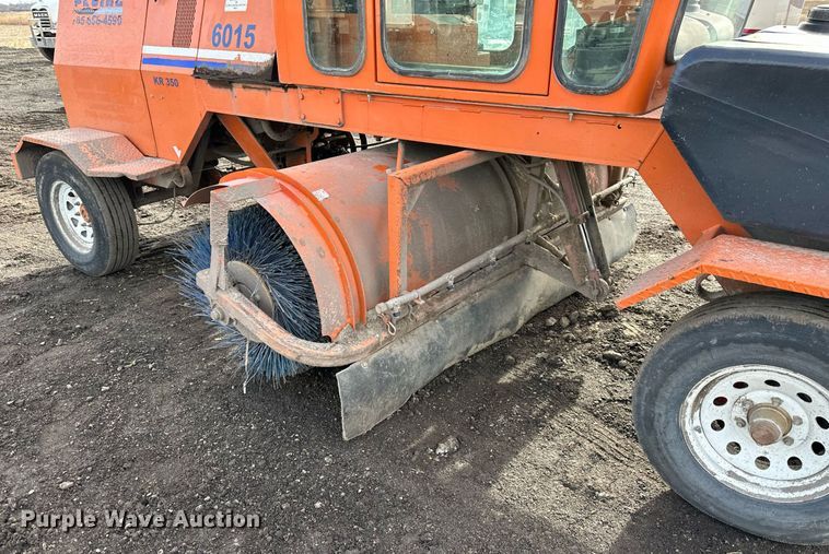 image for item NL9328 Broce KR350  broom