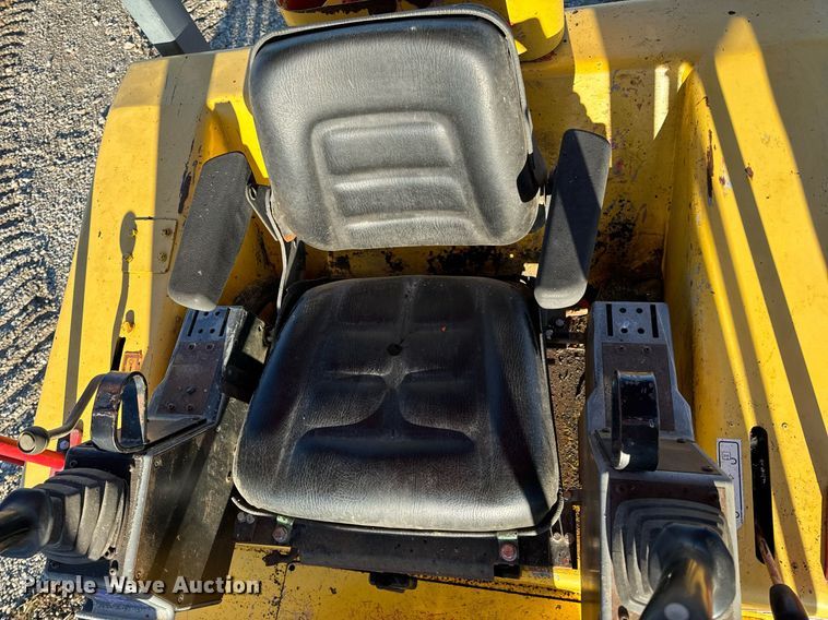 image for item NM9183 1998 Fiat-Allis FD80  dozer