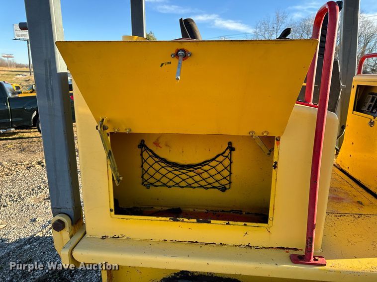 image for item NM9183 1998 Fiat-Allis FD80  dozer