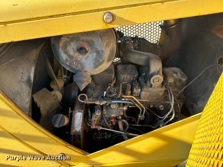 image for item NM9183 1998 Fiat-Allis FD80  dozer