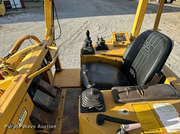 image for item NM9184 1989 Fiat-Allis FL10E Turbo  track loader