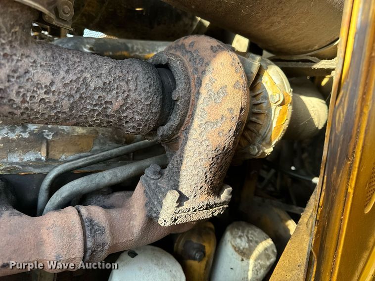 image for item NM9184 1989 Fiat-Allis FL10E Turbo  track loader