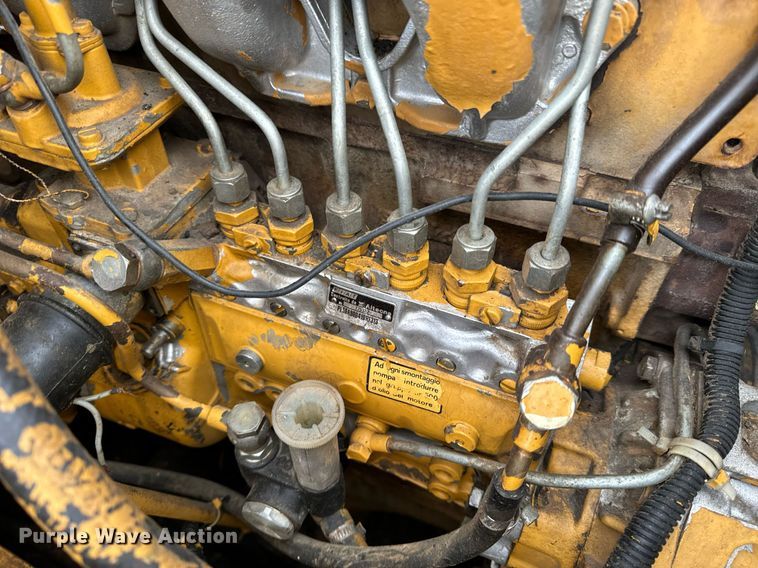 image for item NM9184 1989 Fiat-Allis FL10E Turbo  track loader