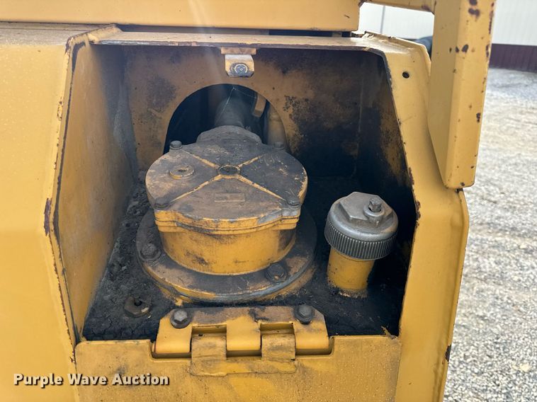 image for item NM9184 1989 Fiat-Allis FL10E Turbo  track loader