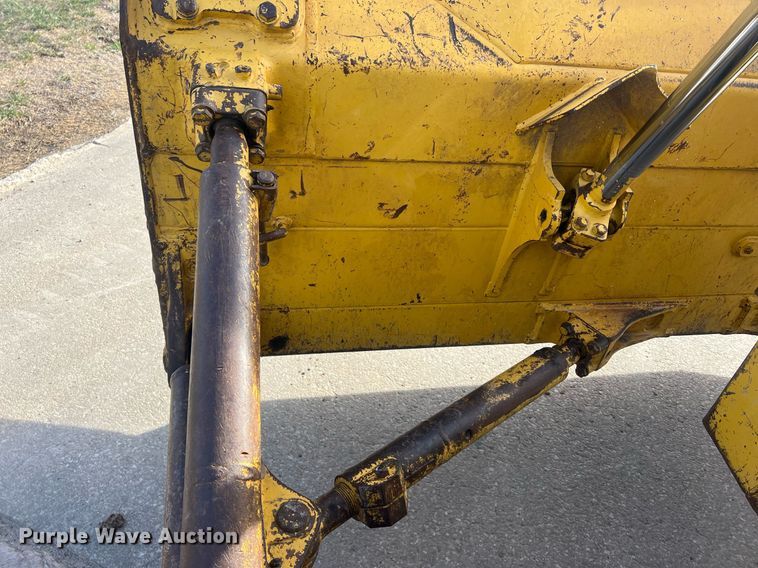 image for item NN9351 2017 Komatsu D65EX-18  dozer