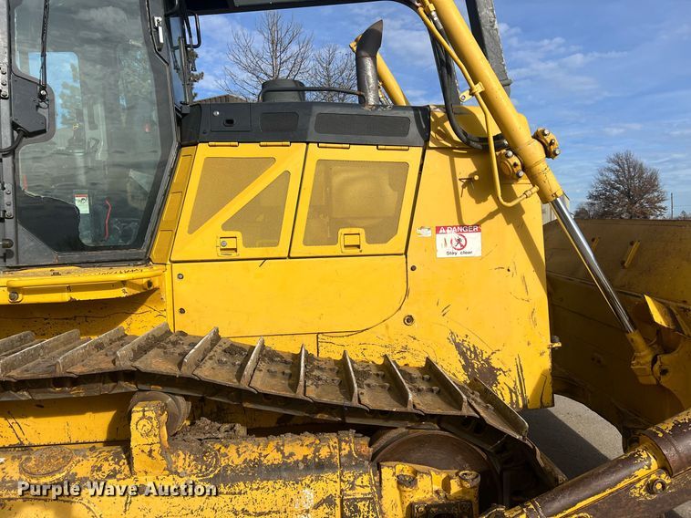 image for item NN9351 2017 Komatsu D65EX-18  dozer