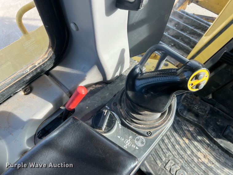 image for item NN9351 2017 Komatsu D65EX-18  dozer