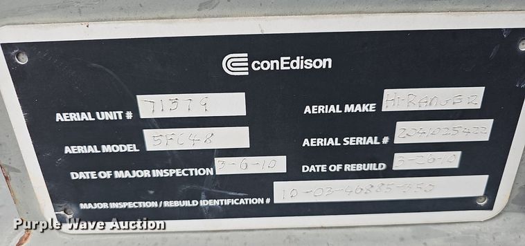 image for item NP9121 2005 GMC C7500  bucket truck