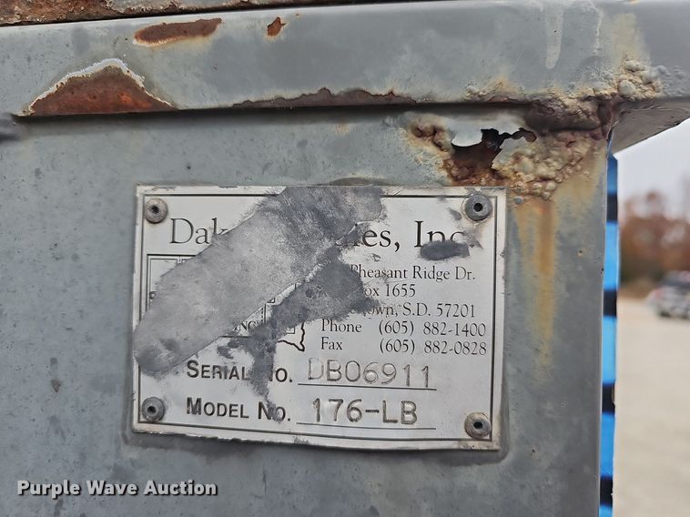 image for item NP9121 2005 GMC C7500  bucket truck