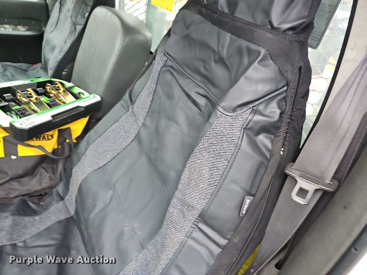 image for item NP9121 2005 GMC C7500  bucket truck