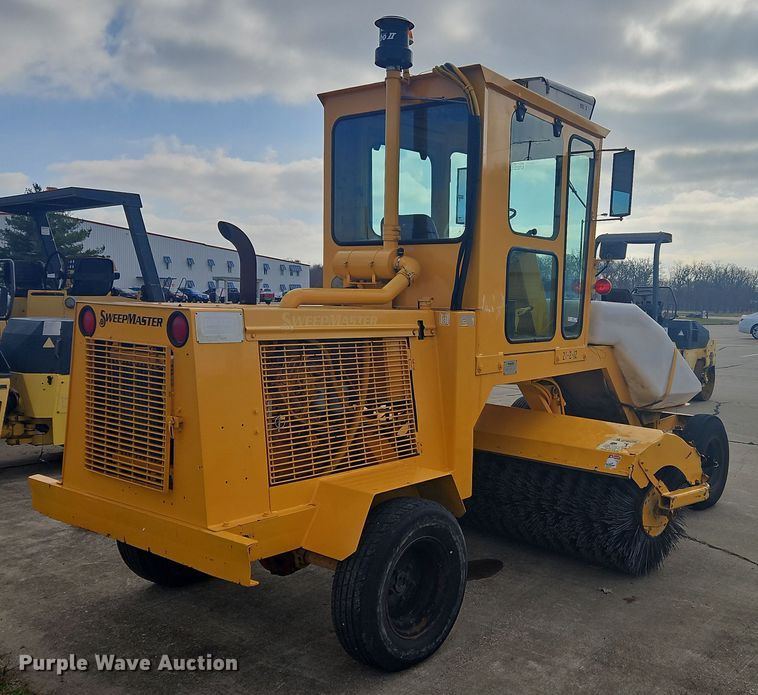 image for item NZ9099 Waldon Sweepmaster 250  broom