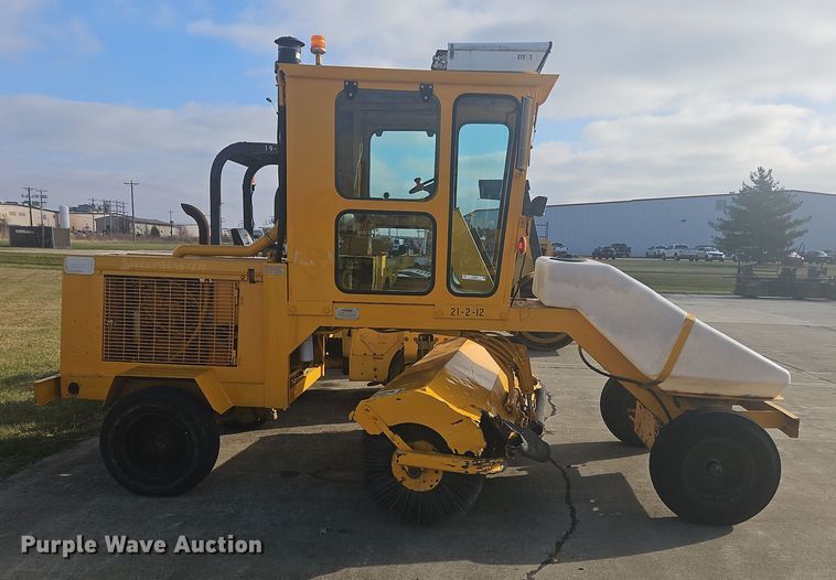 image for item NZ9099 Waldon Sweepmaster 250  broom