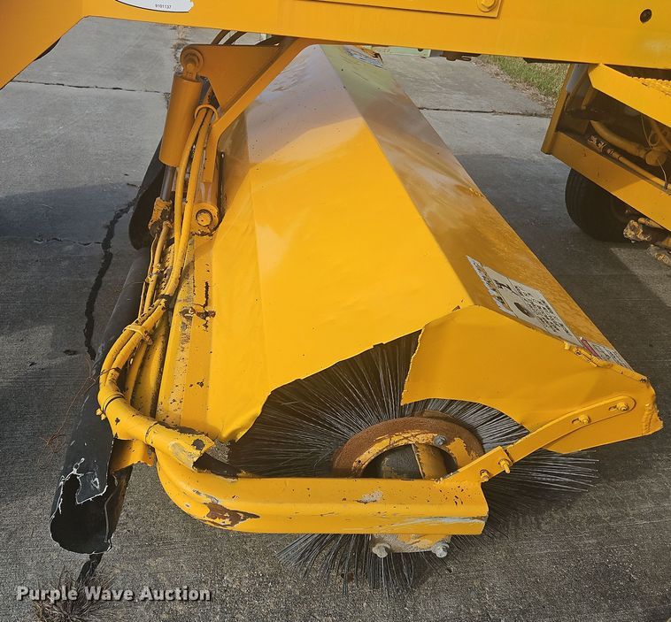 image for item NZ9099 Waldon Sweepmaster 250  broom