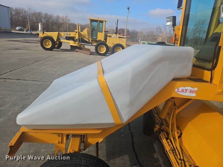 image for item NZ9099 Waldon Sweepmaster 250  broom