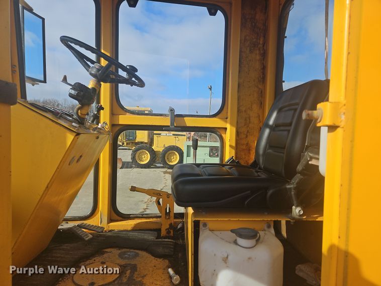 image for item NZ9099 Waldon Sweepmaster 250  broom