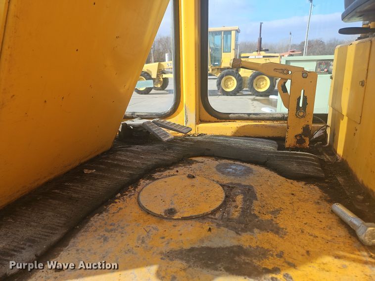 image for item NZ9099 Waldon Sweepmaster 250  broom