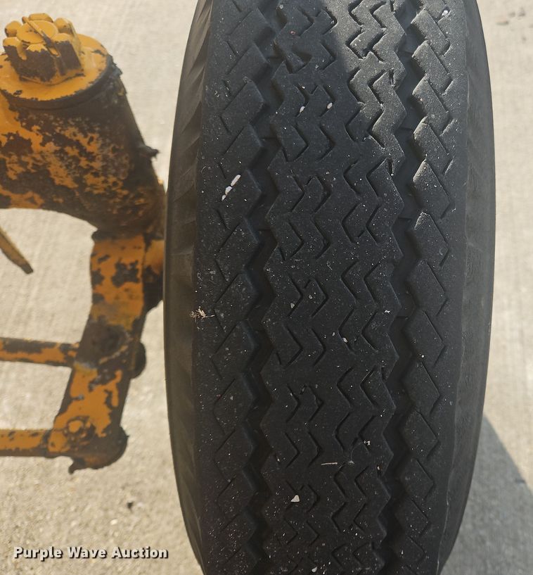 image for item NZ9099 Waldon Sweepmaster 250  broom