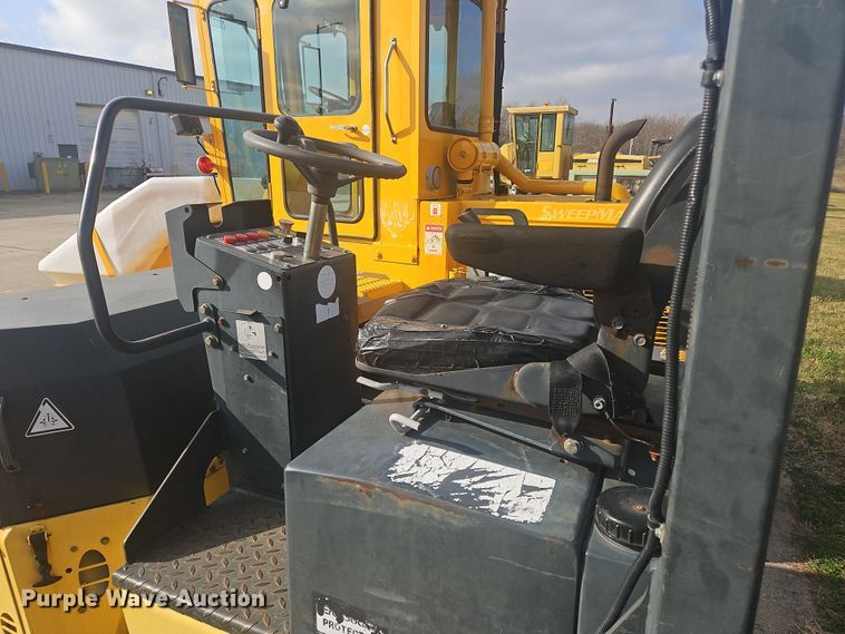 image for item NZ9100 2002 Bomag BW 120 AD-3 double drum vibratory roller