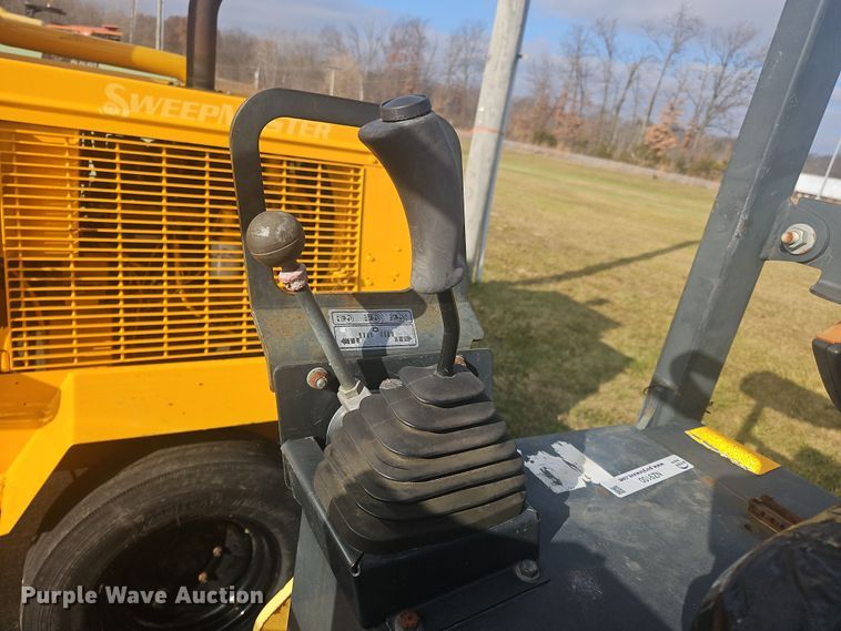 image for item NZ9100 2002 Bomag BW 120 AD-3 double drum vibratory roller