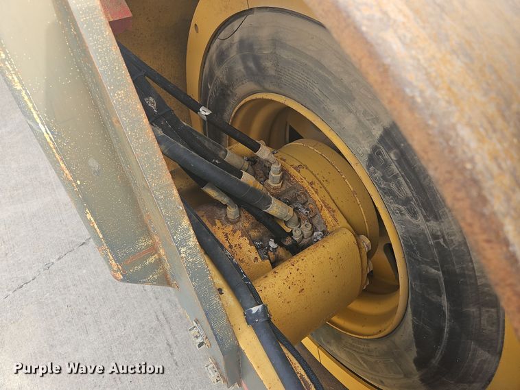 image for item NZ9102 2008 Hypac C778B  double drum vibratory roller