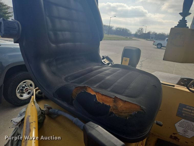 image for item NZ9102 2008 Hypac C778B  double drum vibratory roller