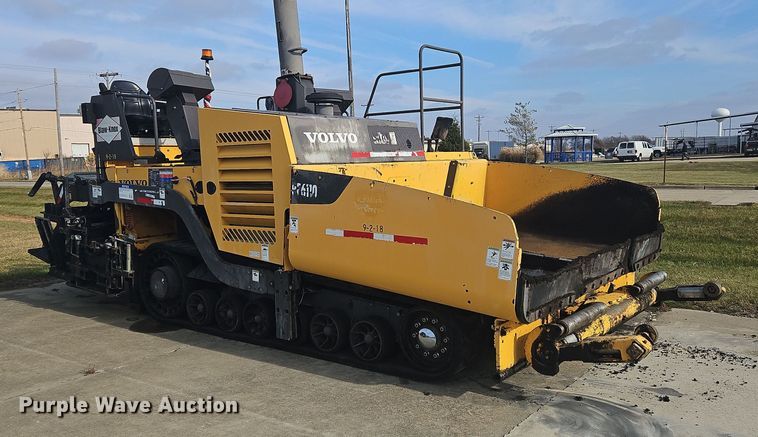 image for item NZ9106 2011 Volvo PF6110 paver