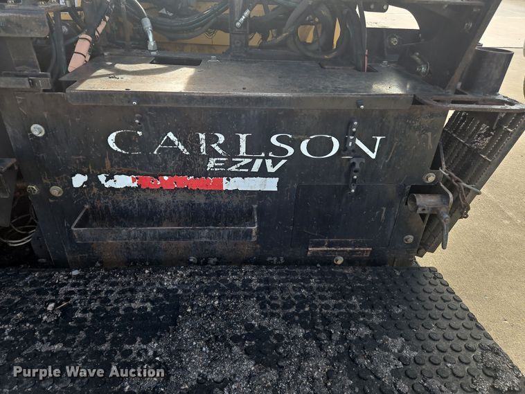 image for item NZ9106 2011 Volvo PF6110 paver