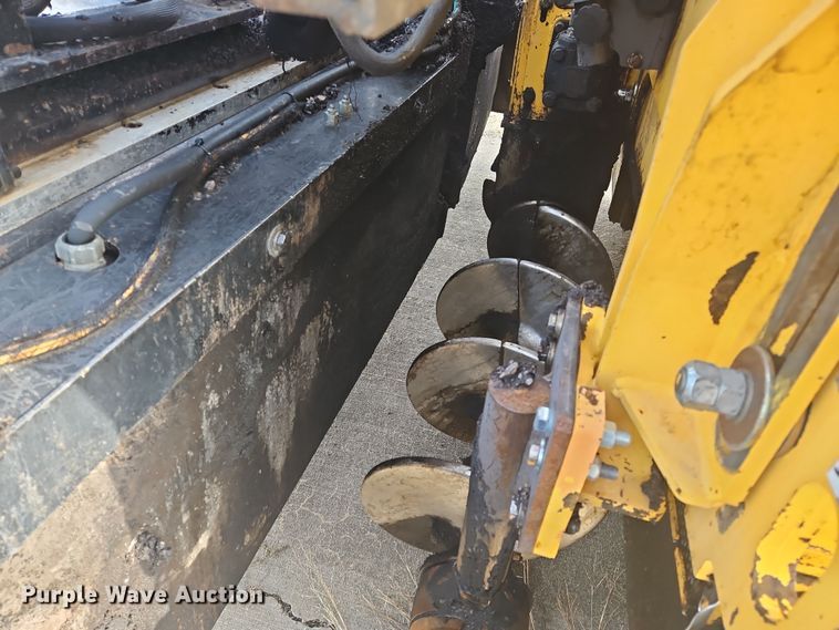 image for item NZ9106 2011 Volvo PF6110 paver