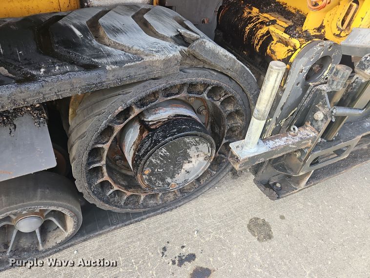 image for item NZ9106 2011 Volvo PF6110 paver