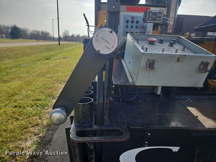 image for item NZ9106 2011 Volvo PF6110 paver