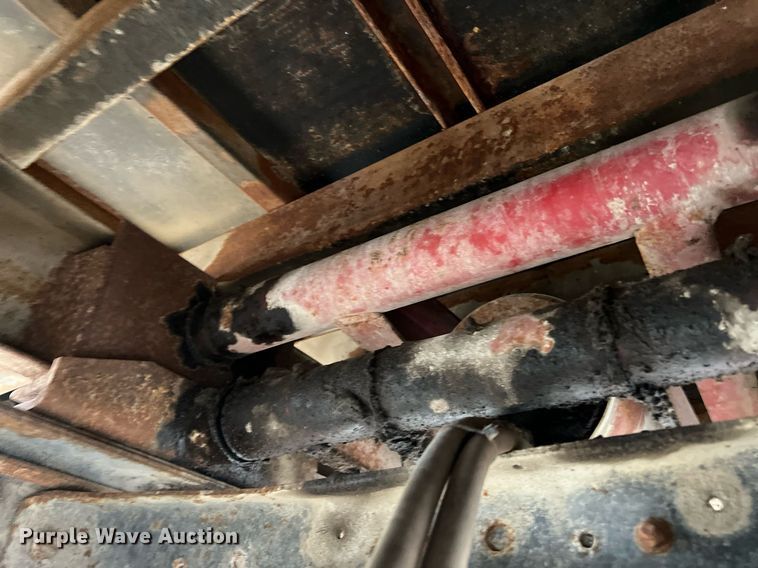 image for item OA9054 1995 Ford F700 dump truck