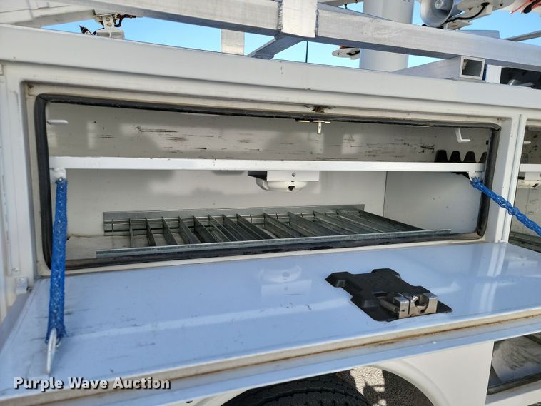 image for item OD9771 2014 Dodge Ram 5500HD  bucket truck