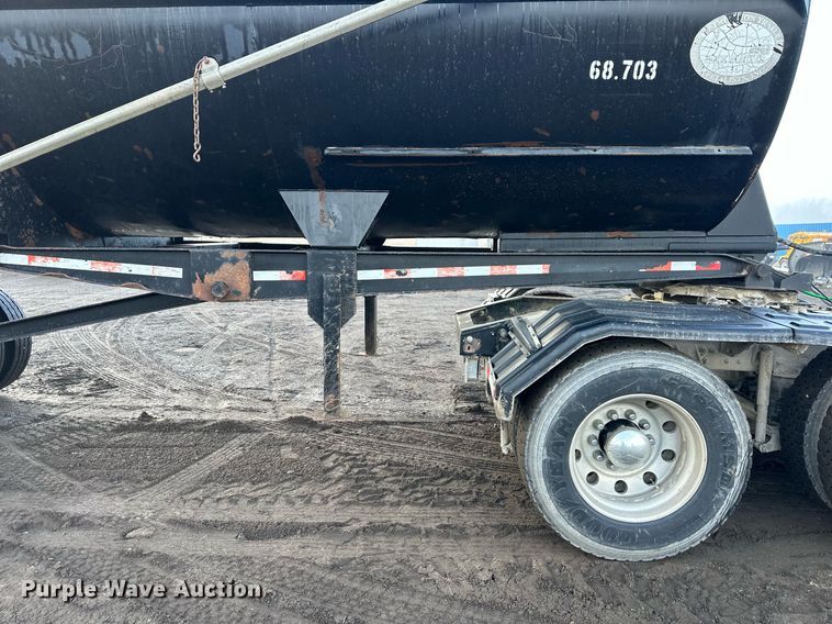 image for item OF9173 2007 Construction Trailer Specialist HRD-25QF  end dump trailer