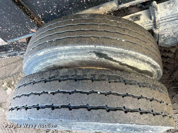 image for item OF9173 2007 Construction Trailer Specialist HRD-25QF  end dump trailer