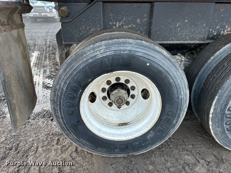 image for item OF9173 2007 Construction Trailer Specialist HRD-25QF  end dump trailer