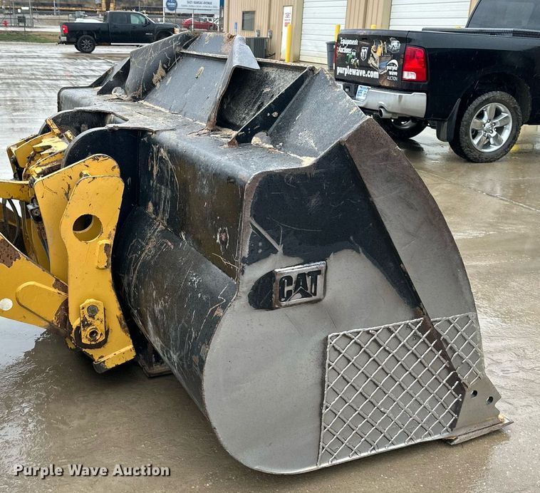 image for item OF9219 2015 Caterpillar 930M  wheel loader