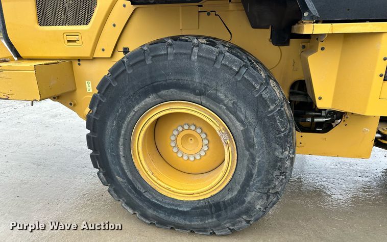 image for item OF9219 2015 Caterpillar 930M  wheel loader