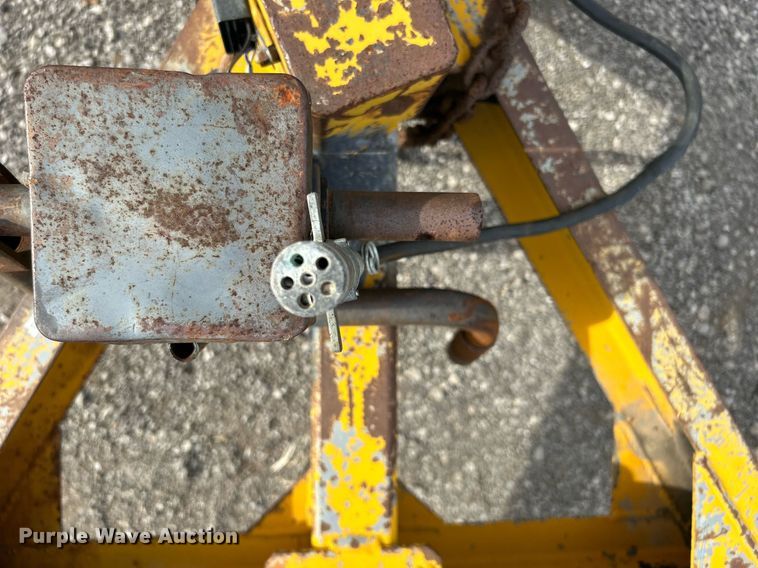 image for item OM9213 1994 C Butler Track Utilities  reel trailer