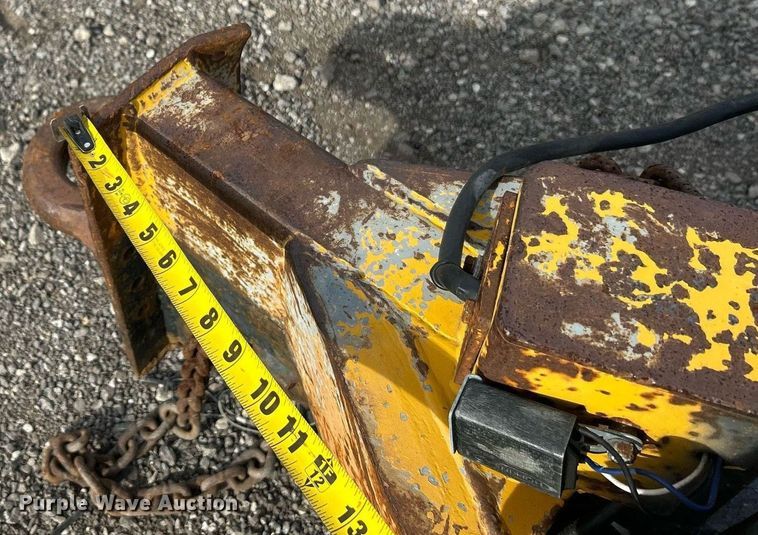 image for item OM9213 1994 C Butler Track Utilities  reel trailer