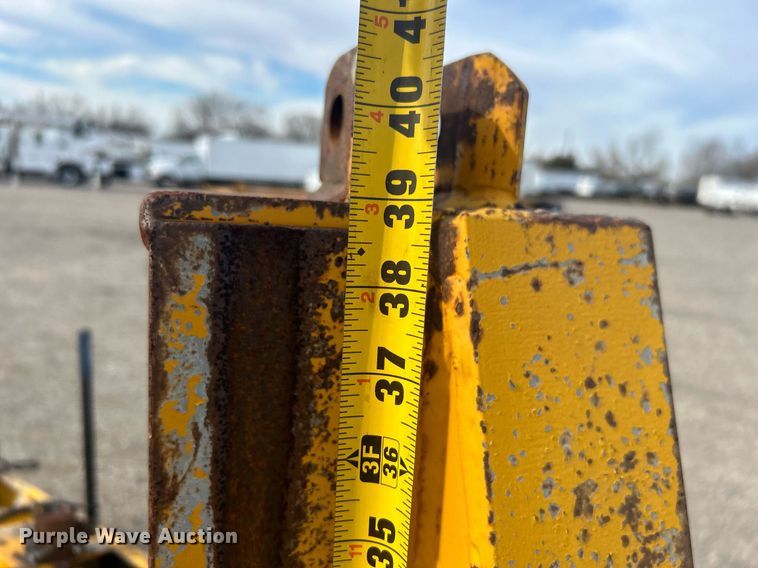 image for item OM9213 1994 C Butler Track Utilities  reel trailer