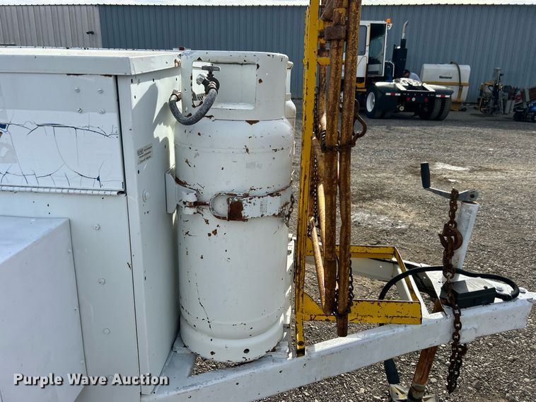 image for item OM9214 1987 Hesco 150010  mobile power unit